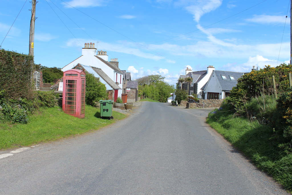 Kirkmaiden Hamlet © Billy McCrorie :: Geograph Britain and Ireland