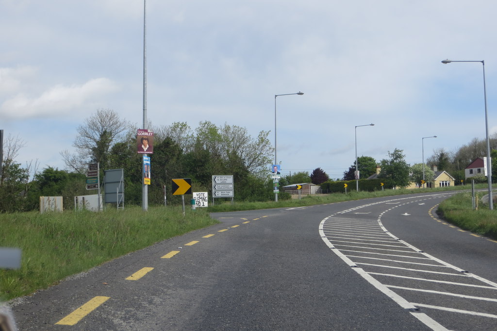 sharp-bend-ahead-robert-ashby-geograph-ireland