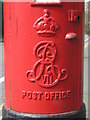 Edward VII postbox, Lexden Road (A1124) / Fitzwalter Road, CO3 - royal cipher