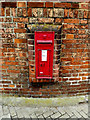 TL8741 : Friars Street Victorian Postbox by Geographer