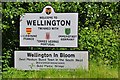 Wellington : Town Sign