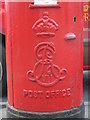 Edward VII postbox, North Station Road, CO1 - royal cipher