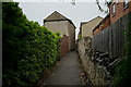 Path leading to Low Lane, Sherburn in Elmet