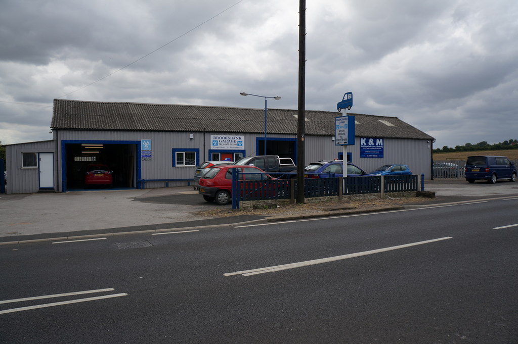 Brooksbank Garage on Featherstone Lane © Ian S :: Geograph Britain and ...