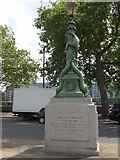 TQ2777 : The opening of the Chelsea Embankment commemorated by Basher Eyre