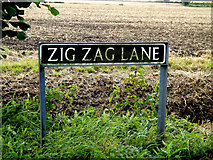 TM2998 : Zig Zag Lane sign by Geographer