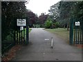 Entrance, Stonegrove Park, Stonegrove. Edgware