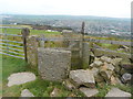 Gated footpath to Sniddle Hill Farm