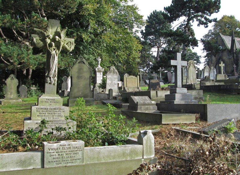 Spital - Cemetery - gravestones to SW of... © Dave Bevis :: Geograph ...