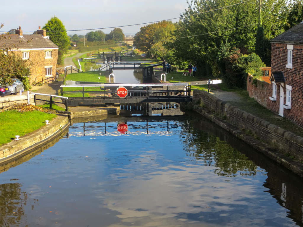 Top Locks, Burscough © Chris Denny :: Geograph Britain and Ireland