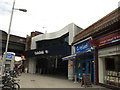 Earlsfield station entrance