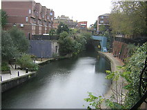 TQ2682 : Regent's Canal, Maida Vale: eastern portal of Maida Vale tunnel by Christopher Hilton