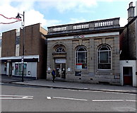 ST9063 : HSBC and NatWest in Melksham by Jaggery