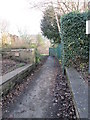 Footpath to Shaw Park - Shaw Lane