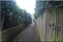 SE3155 : Urban footpath to Regent Parade by N Chadwick