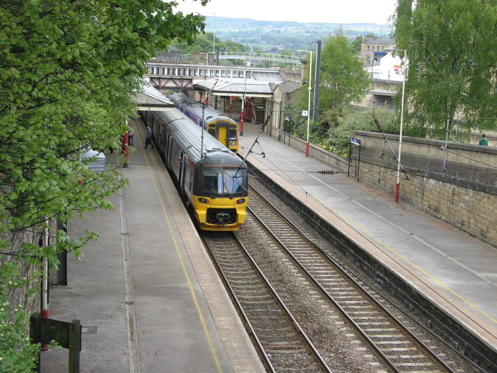 Bingley Railway Station © Stephen Armstrong :: Geograph Britain and Ireland