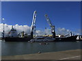 Luxury yacht being loaded onto MV Endracht