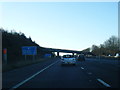 M1 southbound nears Cliff Road overbridge