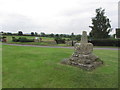 Gelston, Lincs, - Village cross & pinfold