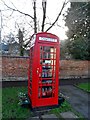 Telephone box used as a book exchange, Gawcott