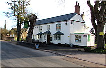 SO5429 : The New Harp Inn and village shop, Hoarwithy by Jaggery