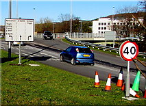 SO0002 : Speed limit 40mph on the A4059 in Aberdare by Jaggery