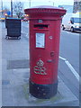 Stratford: postbox № E15 27, The Grove