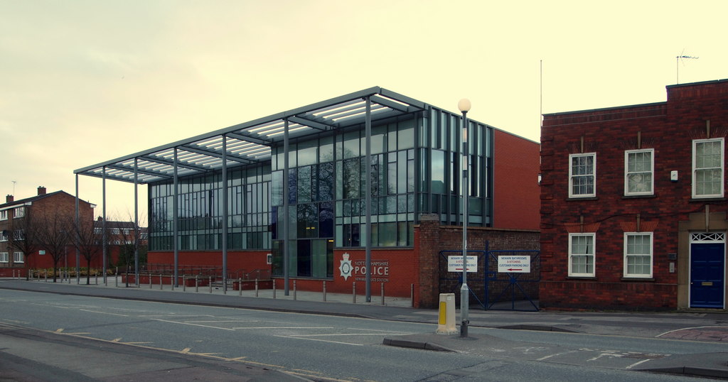 Police Station, Queen's Street, Newark,... © David Hallam-Jones ...