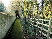 TQ7963 : Footpath leading towards Wigmore from Houghton Avenue, Hempstead by Chris Whippet