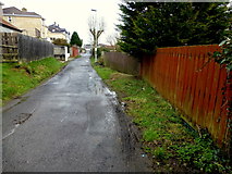 H4672 : Alleyway, Woodvale Avenue, Omagh by Kenneth  Allen