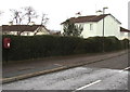 Postbox and hedge, Mount Pleasant Road, Cinderford