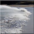 HP6514 : Wave on Norwick beach by Mike Pennington