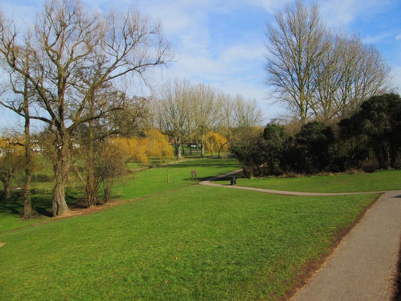 Sanders Park, Bromsgrove, Worcs © P L Chadwick :: Geograph Britain and ...