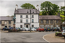 SN6859 : The Talbot Hotel by Ian Capper