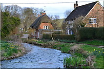 SU0926 : Cottages beside the River Ebble at Stratford Tony by David Martin
