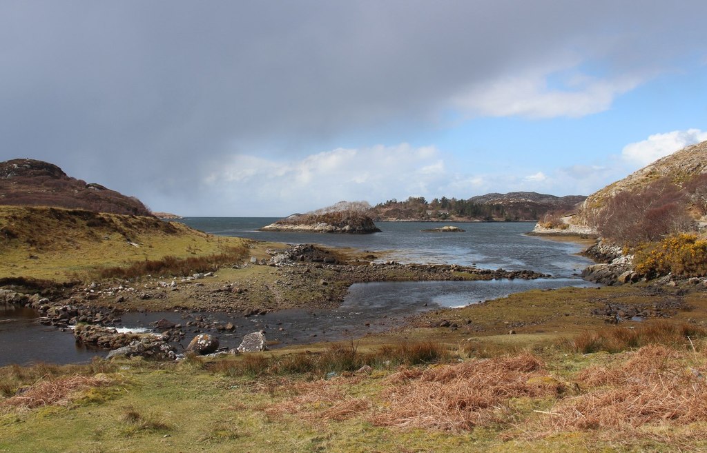 Loch an Èisg-brachaidh © Alan Reid :: Geograph Britain and Ireland