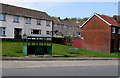 New Road bus shelter and bench near Dan-y-Cribyn, Ynysybwl