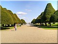 TQ1568 : Hampton Court Palace, East Front Garden by David Dixon