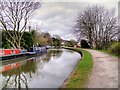 Leeds and Liverpool Canal at Crossflatts