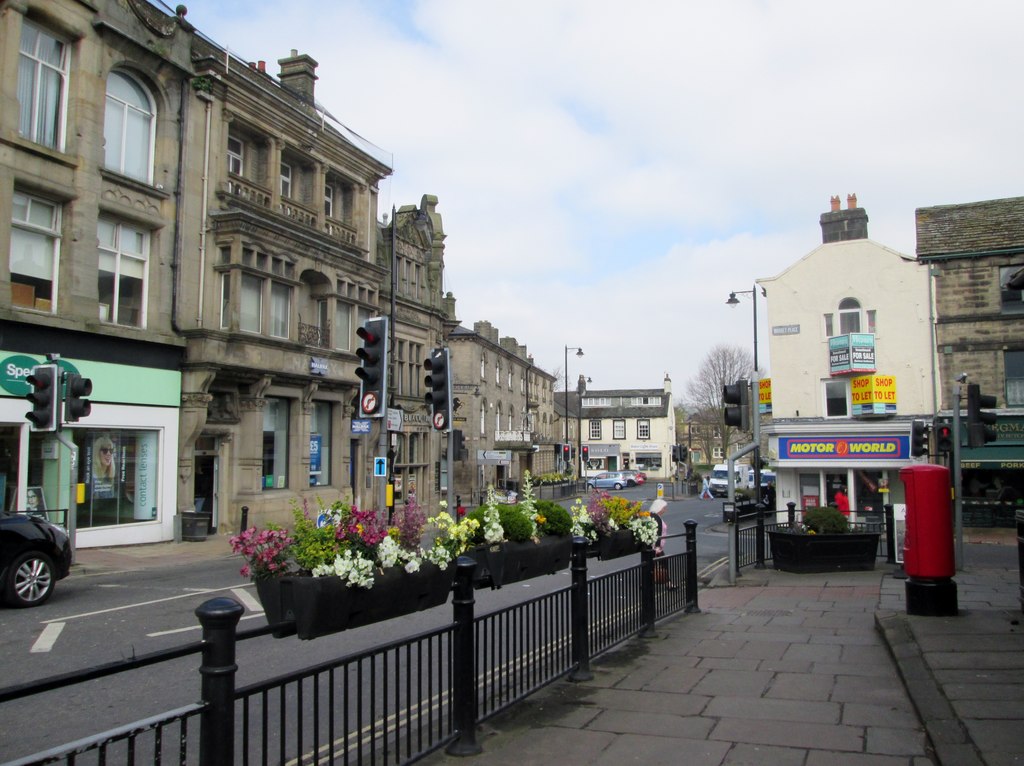 Kirkgate towards Bridge Street © Martin Dawes :: Geograph Britain and ...