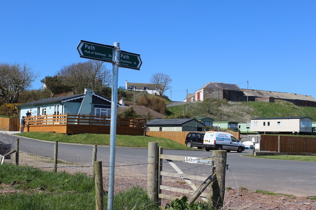 Path signpost at Maryport Holiday Park © Leslie Barrie :: Geograph ...