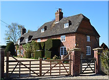 SU4278 : Green Farm House, Brightwalton Green, Berkshire by Oswald Bertram