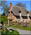 SU4877 : Walnut Tree Cottage, Beedon, Berkshire by Oswald Bertram