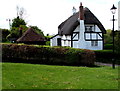 Thatched black & white house in West Dean