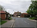 Entering  Wawne  on  Sutton  Road