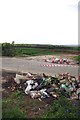 TQ5296 : Fly-tip and footpath in Murthering Lane by Glyn Baker