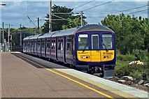 SD5805 : Northern Electrics Class 319, 319382, Wigan North Western railway station by El Pollock