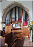 TM4077 : St Peter, Holton - Organ by John Salmon