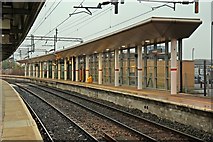 SJ8989 : Platform 0, Stockport railway station by El Pollock