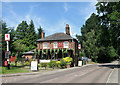 The Red Lion, Knotty Green